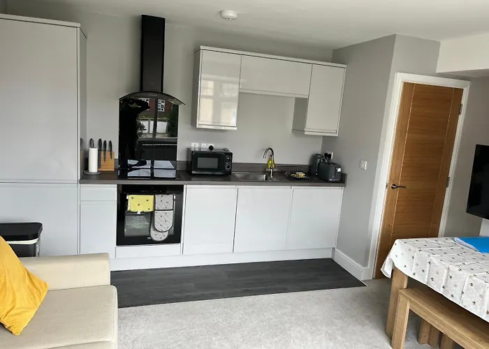 Great One Bed 1St Floor Flat Close To The Beach